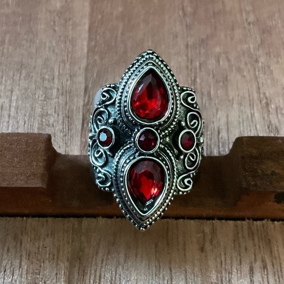 Beautiful large boho ring size8 with red zirconia, Brand New! - Picture 1 of 3